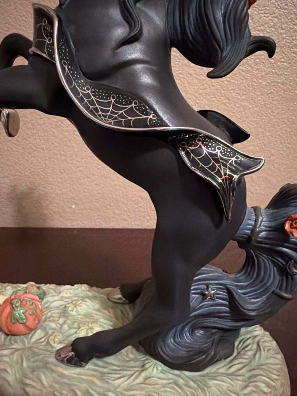 2002 Princeton Gallery Halloween Magic Unicorn Black Porcelain Figurine - No Box - Picture 17 of 17